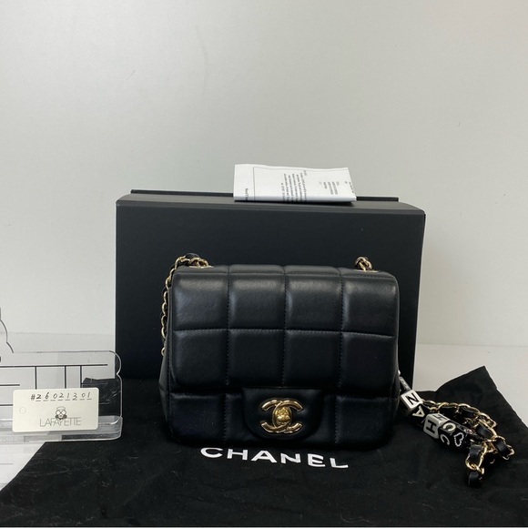 Chanel 23C Mini Flap Bag - Picture 2 of 6